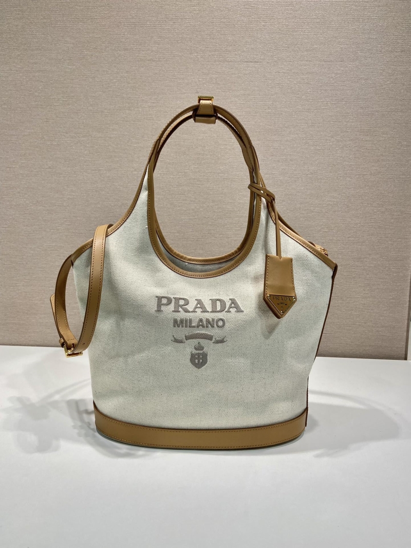 Pra*a tote bags